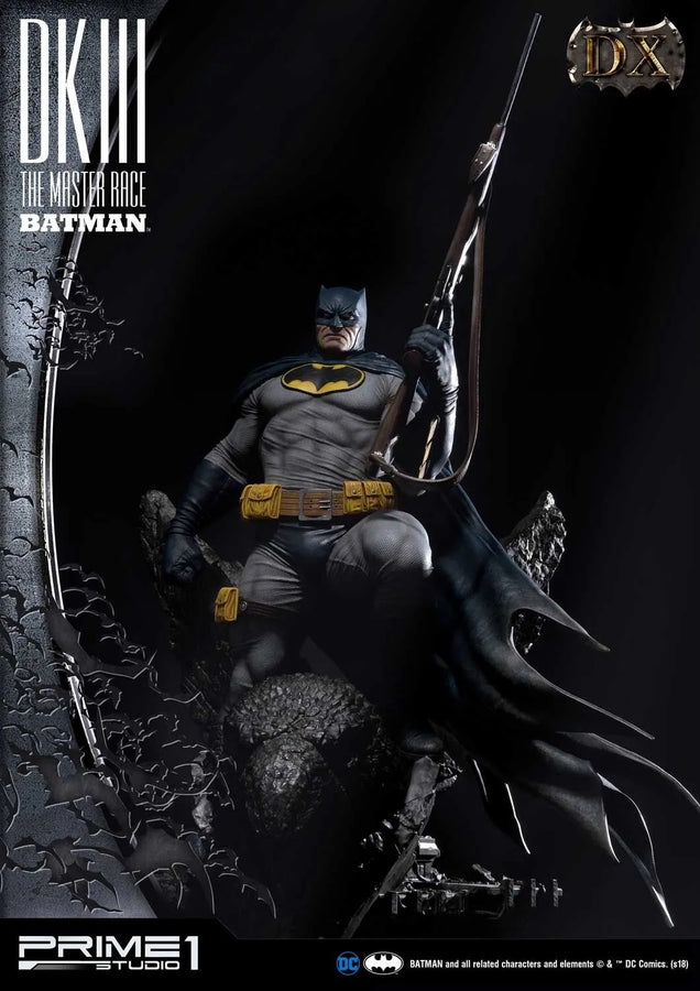 Batman (Deluxe Version) Batman Dark Knight III The Master Race (Comics) – Prime1Studio – ActionFigure Brasil