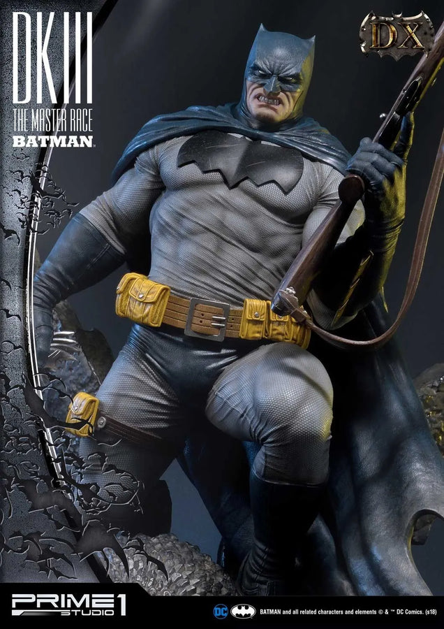 Batman (Deluxe Version) Batman Dark Knight III The Master Race (Comics) – Prime1Studio – ActionFigure Brasil