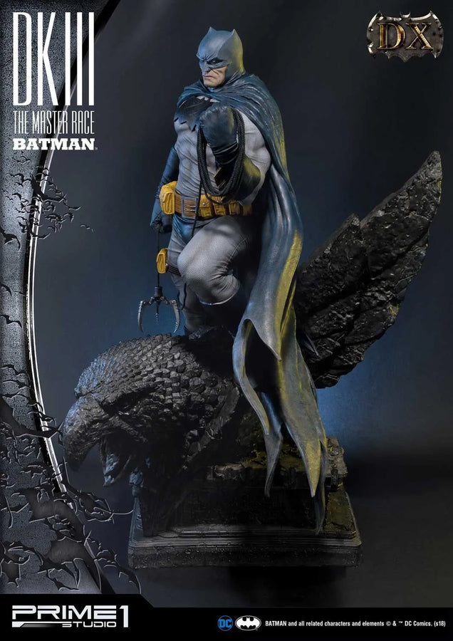 Batman (Deluxe Version) Batman Dark Knight III The Master Race (Comics) – Prime1Studio – ActionFigure Brasil