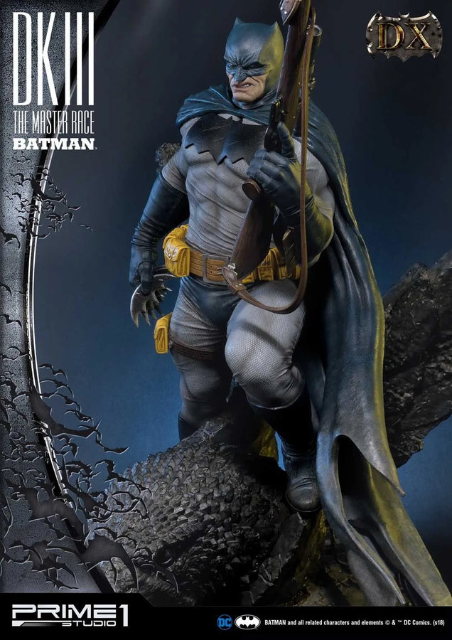 Batman (Deluxe Version) Batman Dark Knight III The Master Race (Comics) – Prime1Studio – ActionFigure Brasil