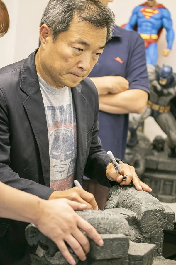 Batman (Exclusive Signed by Jim Lee Version) Batman: Hush (Comics) – Prime1Studio – ActionFigure Brasil