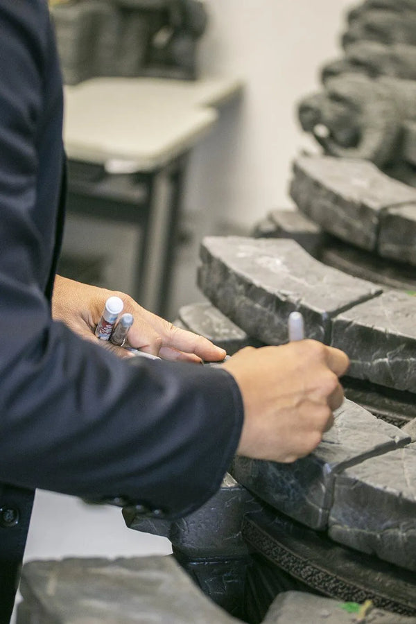 Batman (Exclusive Signed by Jim Lee Version) Batman: Hush (Comics) – Prime1Studio – ActionFigure Brasil