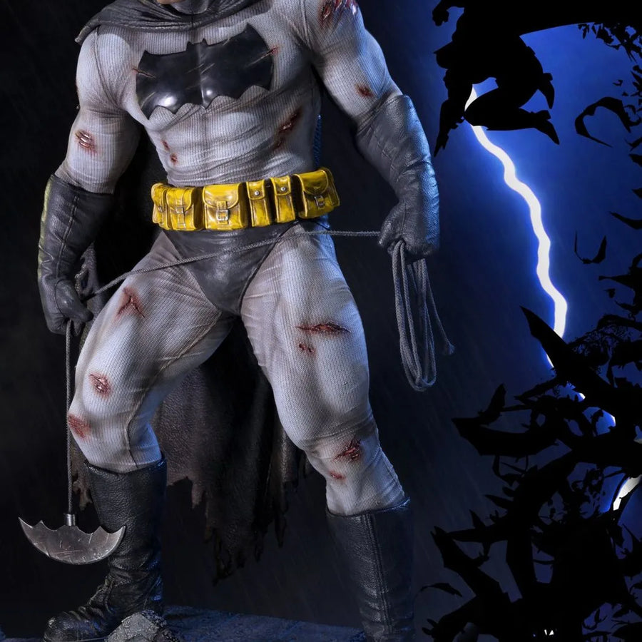 Batman (Exclusive Version) Batman: Arkham City (The Dark Knight Returns) – Prime1Studio – ActionFigure Brasil