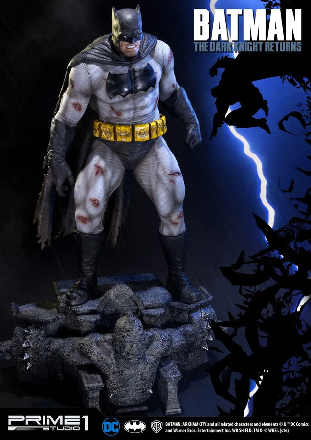 Batman (Exclusive Version) Batman: Arkham City (The Dark Knight Returns) – Prime1Studio – ActionFigure Brasil