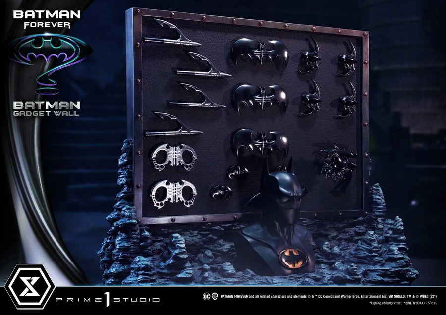 Batman Gadget Wall (Regular Version) Batman Forever – Prime1Studio – ActionFigure Brasil