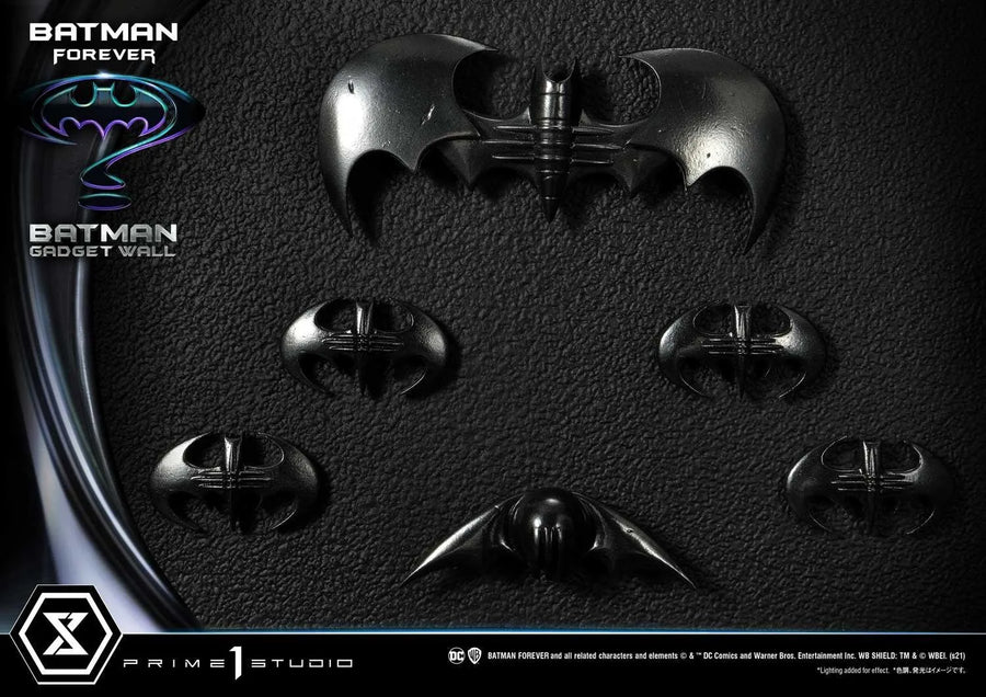 Batman Gadget Wall (Regular Version) Batman Forever – Prime1Studio – ActionFigure Brasil