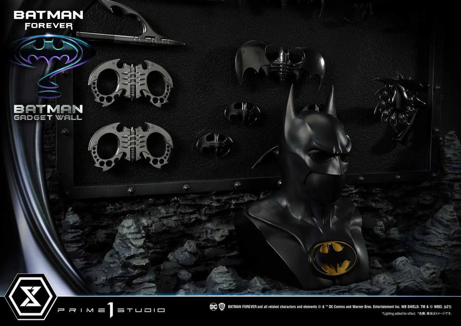 Batman Gadget Wall (Regular Version) Batman Forever – Prime1Studio – ActionFigure Brasil