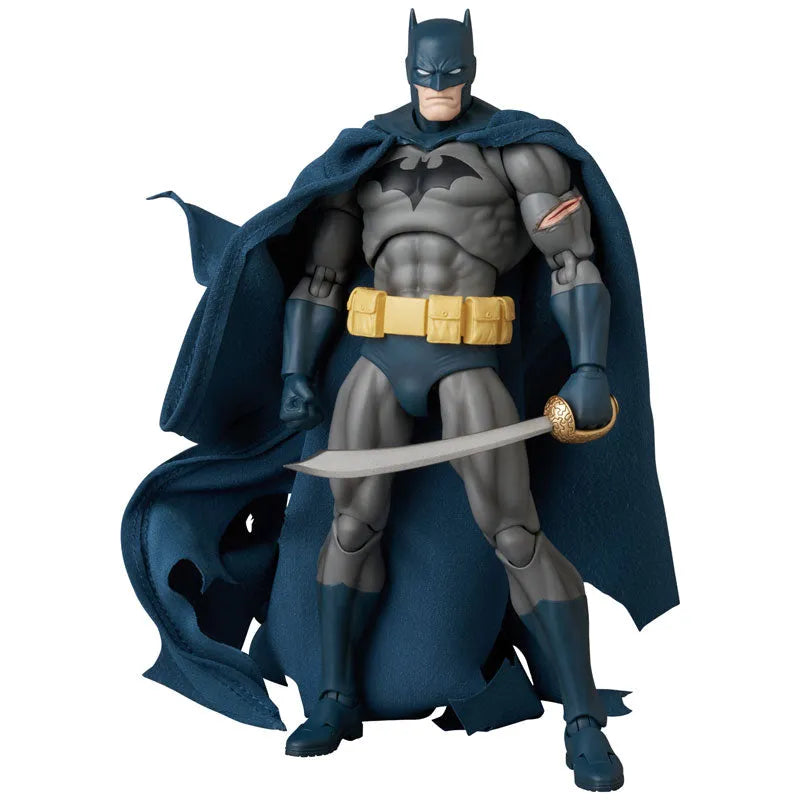 Batman: Hush - Batman - Mafex (No.295) - Damage Ver. (Medicom Toy)ㅤ – Medicom Toy – ActionFigure Brasil