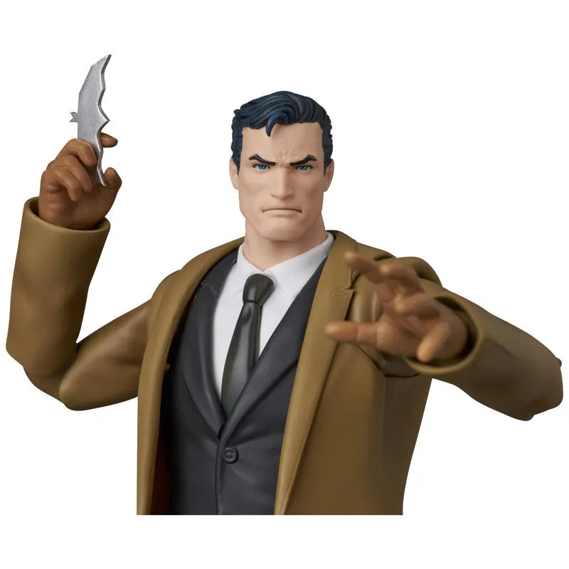 Batman: Hush - Bruce Wayne - Mafex (No.299) - Batman: Hush Ver. (Medicom Toy)ㅤ – Medicom Toy – ActionFigureBrasil