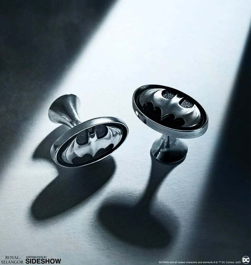 Batman Insignia Cufflinks – Royal Selangor – ActionFigure Brasil