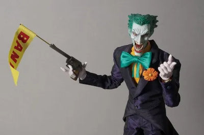 Batman - Joker - Real Action Heroes #593 - 1/6 - Batman Hush Version (Medicom Toy)ㅤ – Medicom Toy – ActionFigureBrasil — close