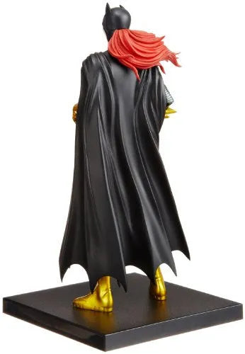 Batman - Justice League - Batgirl - DC Comics New 52 ARTFX+ - 1/10 (Kotobukiya)ㅤ – Kotobukiya – ActionFigureBrasil — ângulo diferente