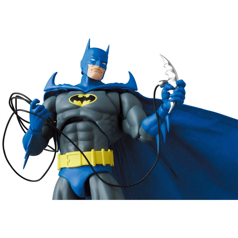 Batman: Knightfall - Batman - Mafex No.215 - Knight Crusader (Medicom Toy)ㅤ – Medicom Toy – ActionFigureBrasil