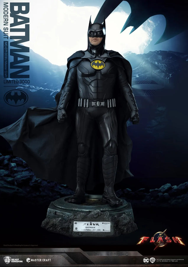 Batman Modern Suit - LIMITED EDITION: 3000 – Beast Kingdom – ActionFigure Brasil