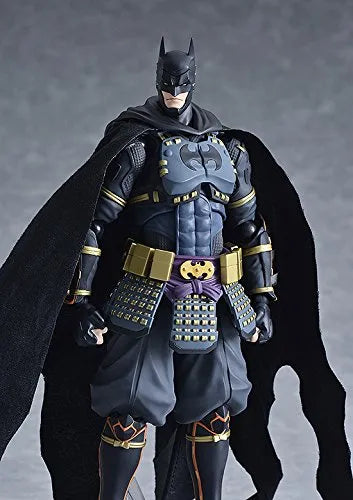Batman Ninja - Batman - Figma #395 (Good Smile Company, Max Factory)ㅤ – Good Smile Company As Manufacturer,Max Factory As Producer – ActionFigure Brasil — com base expositora