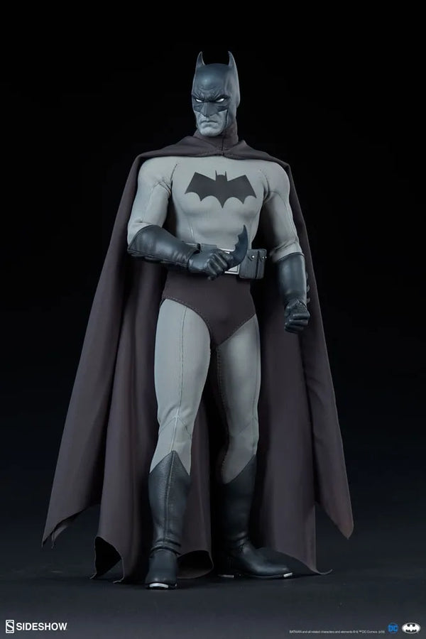 Batman (Noir Version) - LIMITED EDITION: 500 – Sideshow Collectibles – ActionFigure Brasil