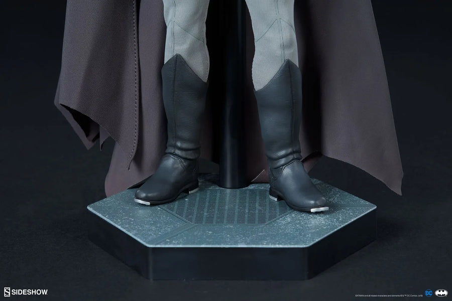 Batman (Noir Version) - LIMITED EDITION: 500 – Sideshow Collectibles – ActionFigure Brasil