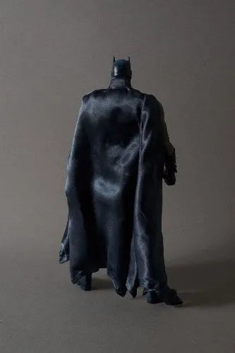 Batman - Real Action Heroes #592 - 1/6 - Batman Hush Version (Medicom Toy)ㅤ – Medicom Toy – ActionFigureBrasil