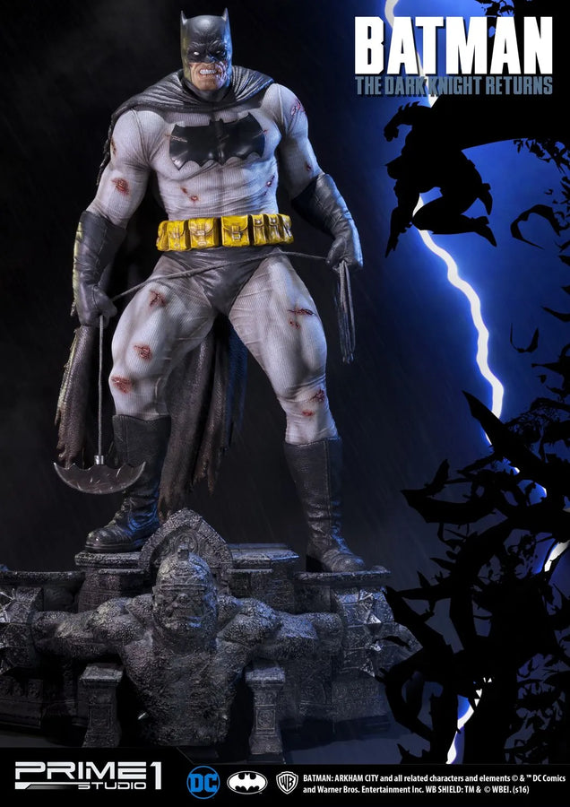 Batman (Regular Version) Batman: Arkham City – Prime1Studio – ActionFigure Brasil