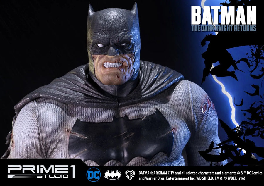 Batman (Regular Version) Batman: Arkham City – Prime1Studio – ActionFigure Brasil