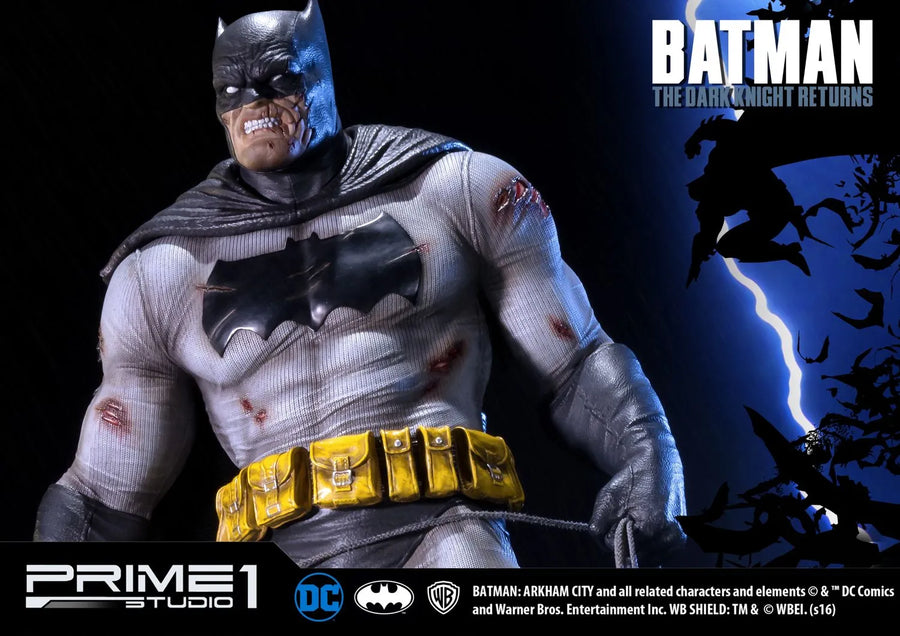 Batman (Regular Version) Batman: Arkham City – Prime1Studio – ActionFigure Brasil