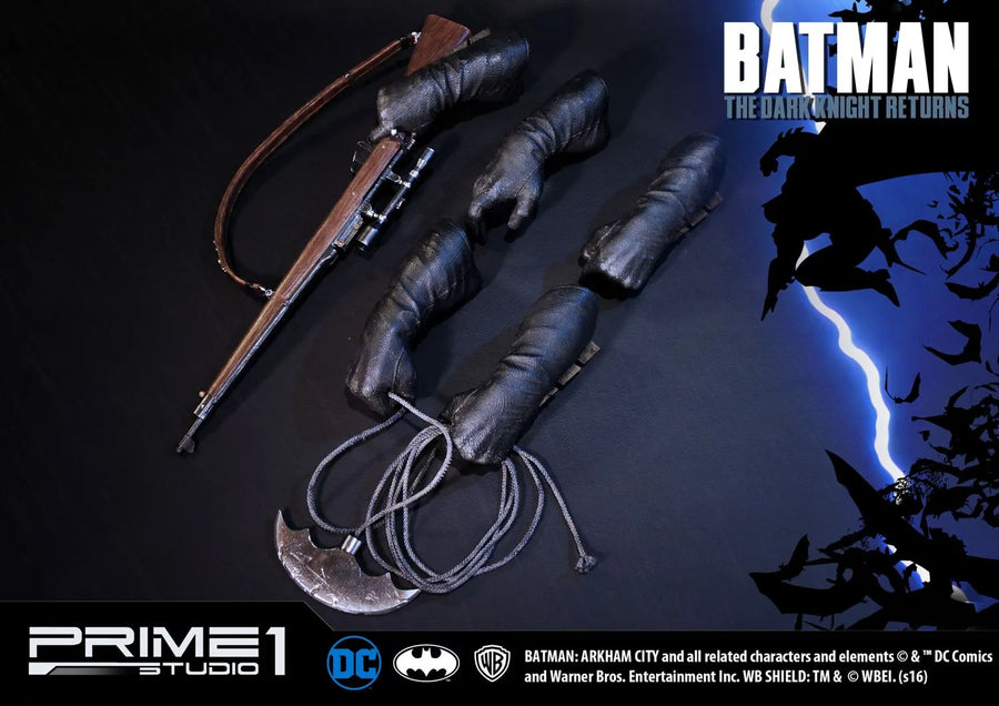 Batman (Regular Version) Batman: Arkham City – Prime1Studio – ActionFigure Brasil