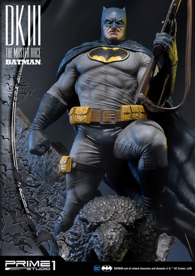 Batman (Regular Version) Batman Dark Knight III The Master Race (Comics) – Prime1Studio – ActionFigure Brasil