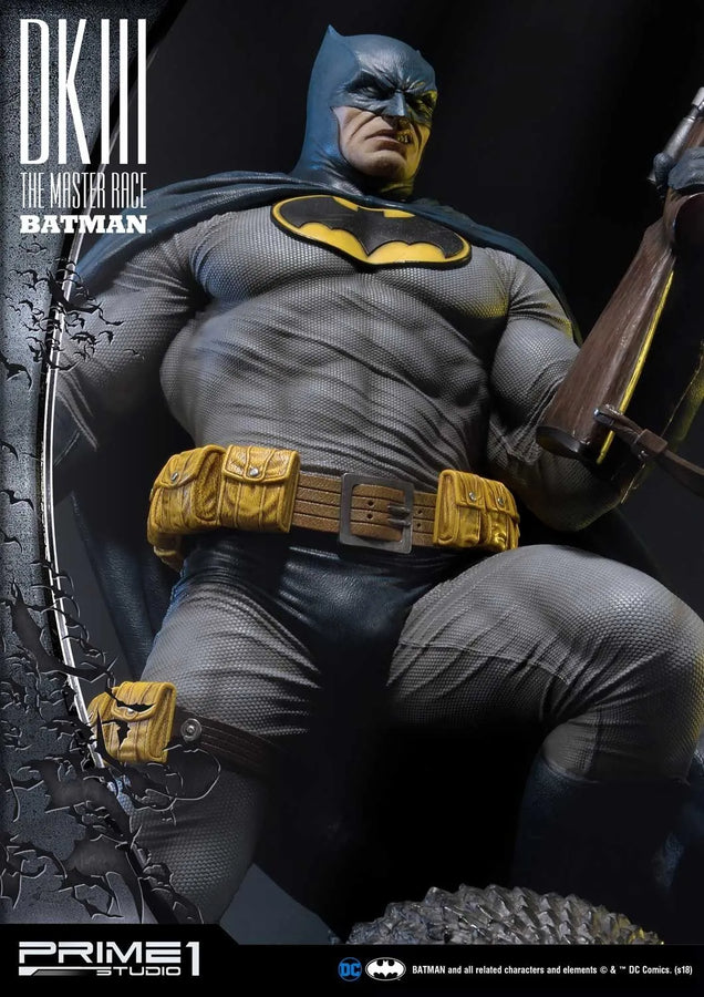 Batman (Regular Version) Batman Dark Knight III The Master Race (Comics) – Prime1Studio – ActionFigure Brasil