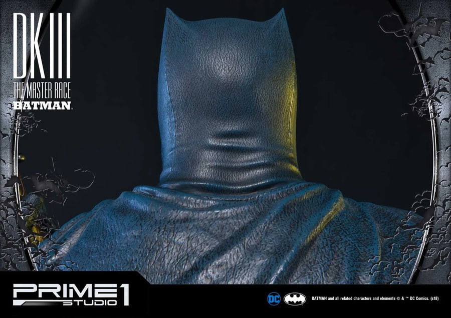 Batman (Regular Version) Batman Dark Knight III The Master Race (Comics) – Prime1Studio – ActionFigure Brasil