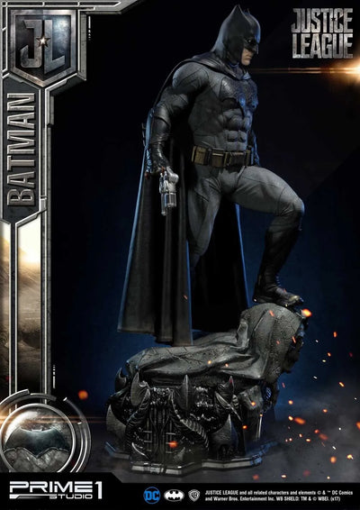 Batman (Regular Version) Justice League (Film) – Prime1Studio – ActionFigure Brasil