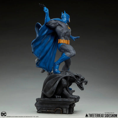 Batman™ (Retro Edition) - LIMITED EDITION: 150 (Quarter Scale) – Tweeterhead – ActionFigure Brasil — ângulo diferente