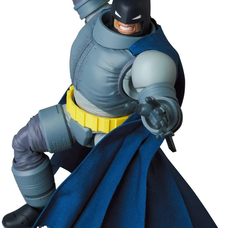 Batman: The Dark Knight Returns - Batman - Bruce Wayne - Mafex No.146 - Armored (Medicom Toy)ㅤ – Medicom Toy – ActionFigure Brasil