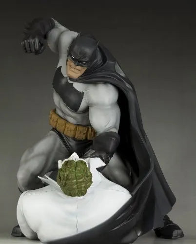 Batman: The Dark Knight Returns - Batman - Joker - ARTFX Statue - 1/6 - Hunt the Dark Knight (Kotobukiya)ㅤ – Kotobukiya – ActionFigure Brasil