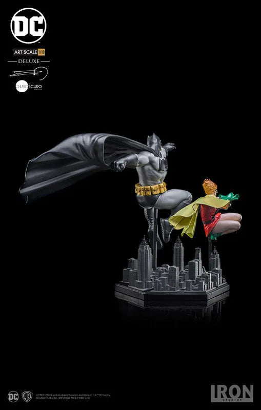 Batman: The Dark Knight Returns - Batman & Robin Deluxe 1/10 Art Scale Statue(Provisional Pre-order)ㅤ – IRON STUDIOS – ActionFigure Brasil