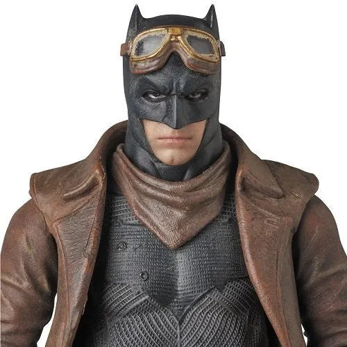 Batman v Superman: Dawn of Justice - Batman - Mafex No.031 - Knightmare (Medicom Toy)ㅤ – Medicom Toy – ActionFigure Brasil