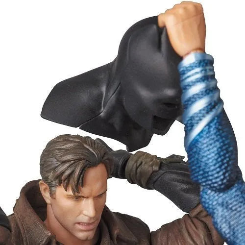 Batman v Superman: Dawn of Justice - Batman - Mafex No.031 - Knightmare (Medicom Toy)ㅤ – Medicom Toy – ActionFigure Brasil