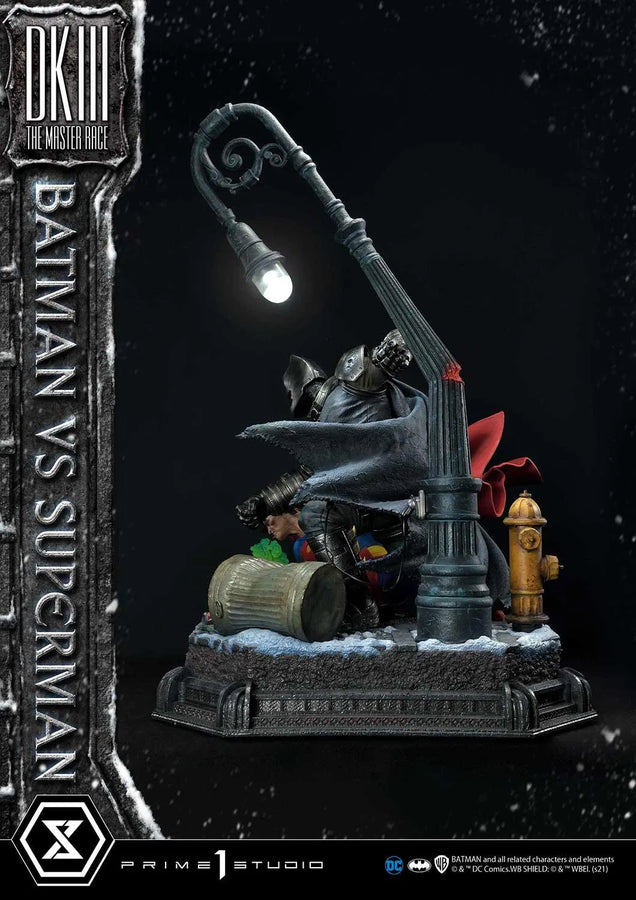 Batman versus Superman (Regular Version) Batman:The Dark Knight Returns (Comics) – Prime1Studio – ActionFigure Brasil