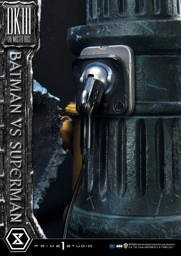 Batman versus Superman (Regular Version) Batman:The Dark Knight Returns (Comics) – Prime1Studio – ActionFigure Brasil