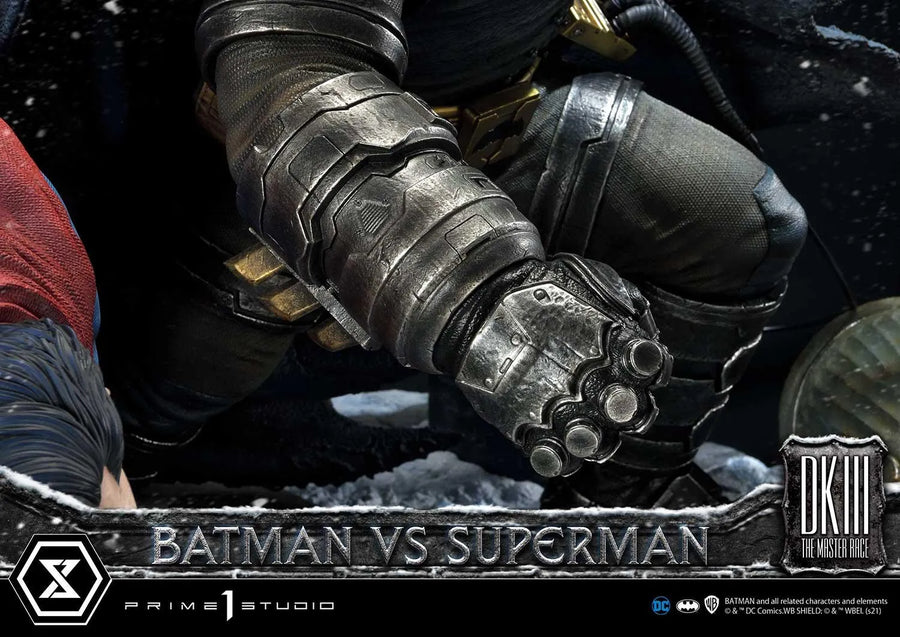 Batman versus Superman (Regular Version) Batman:The Dark Knight Returns (Comics) – Prime1Studio – ActionFigure Brasil