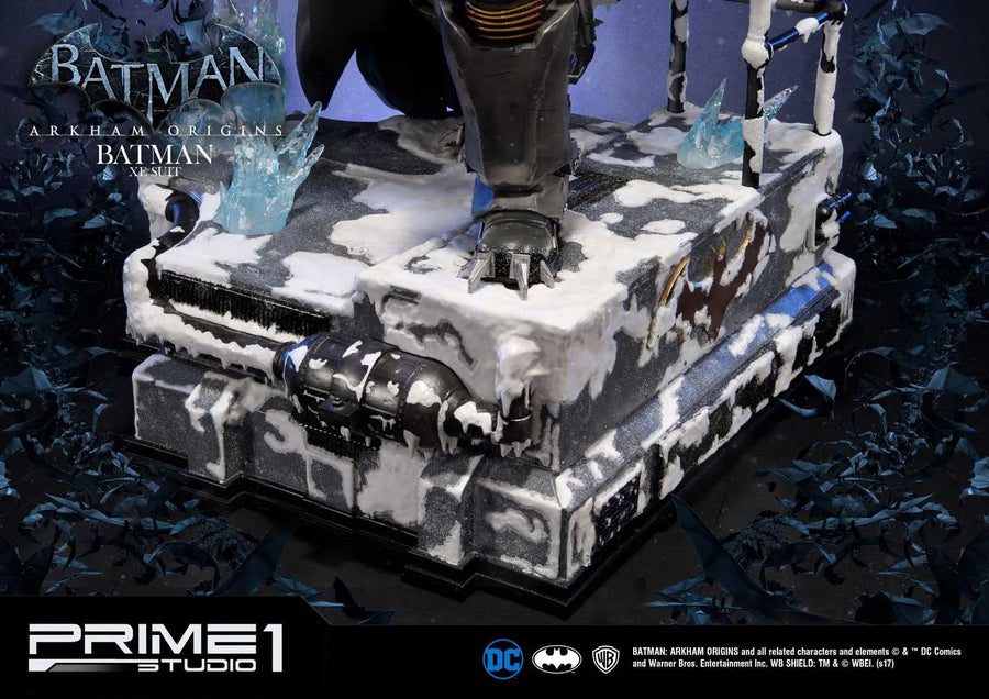 Batman (XE Suit Edition) Batman: Arkham Origins – Prime1Studio – ActionFigure Brasil
