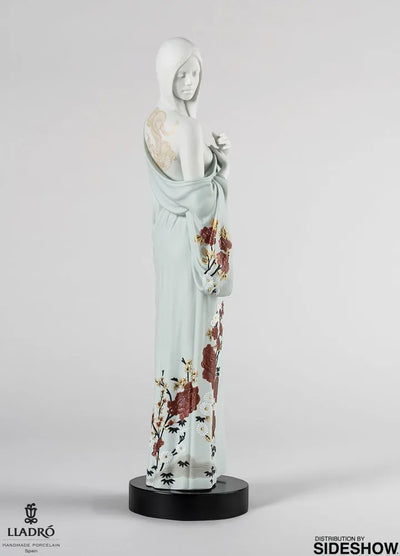 Beauty with Dragon Tattoo Woman – Lladró – ActionFigure Brasil