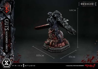 Berserk - Guts - Ultimate Premium Masterline - 1/4 - Berserker Armor, Grunbeld VS Guts, DX Version (Prime 1 Studio)ㅤ – Prime 1 Studio – ActionFigure Brasil — com base expositora