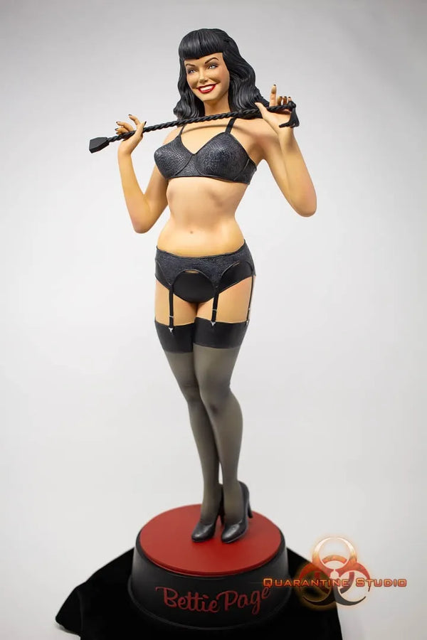 Bettie Page – Quarantine Studio – ActionFigure Brasil