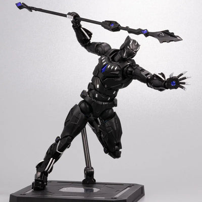 Black Panther - Fighting Armor (Sentinel)ㅤ – Sentinel – ActionFigure Brasil — com base expositora