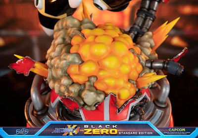 Black Zero - LIMITED EDITION: 500 – First 4 Figures – ActionFigure Brasil — ângulo diferente