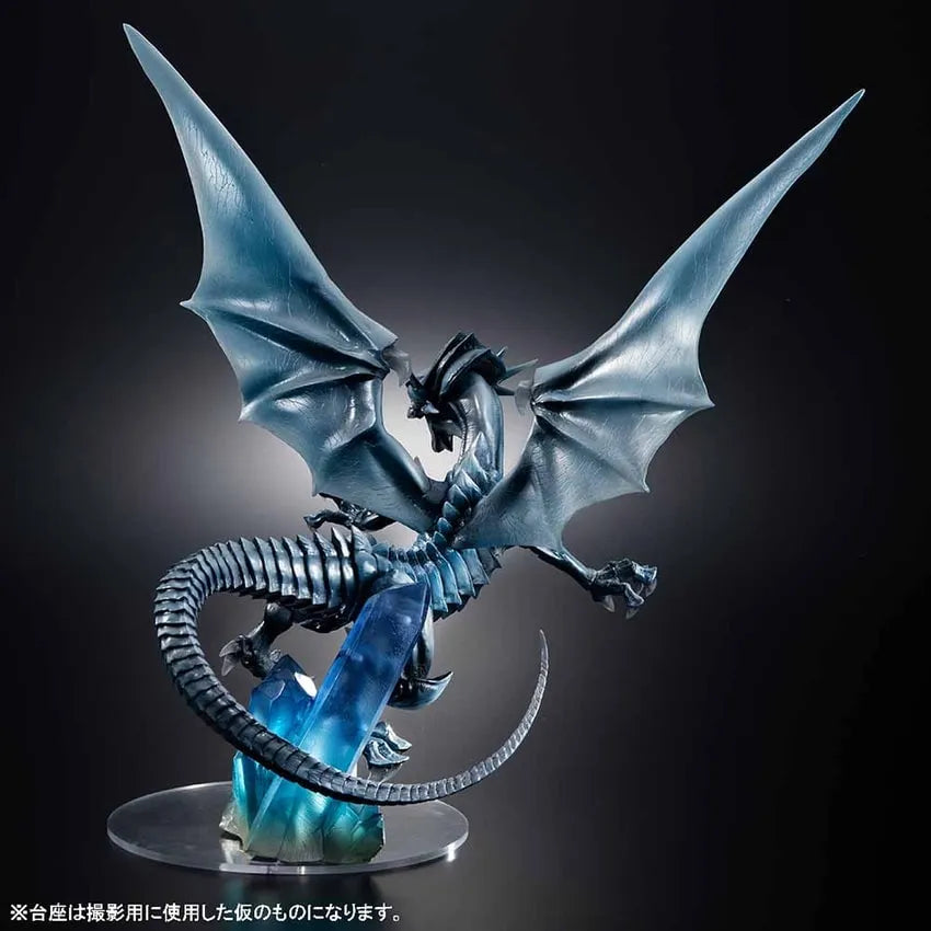 Blue-Eyes White Dragon (Holographic Edition) – MegaHouse – ActionFigure Brasil