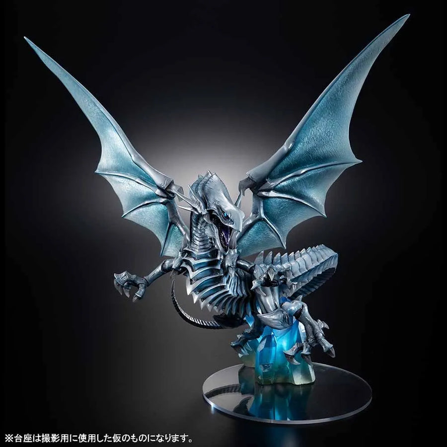 Blue-Eyes White Dragon (Holographic Edition) – MegaHouse – ActionFigure Brasil