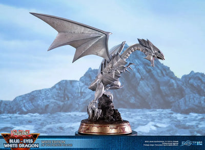 Blue-Eyes White Dragon (White Variant) (White) – First 4 Figures – ActionFigure Brasil — detalhe do produto