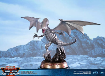 Blue-Eyes White Dragon (White Variant) (White) – First 4 Figures – ActionFigure Brasil — acessórios