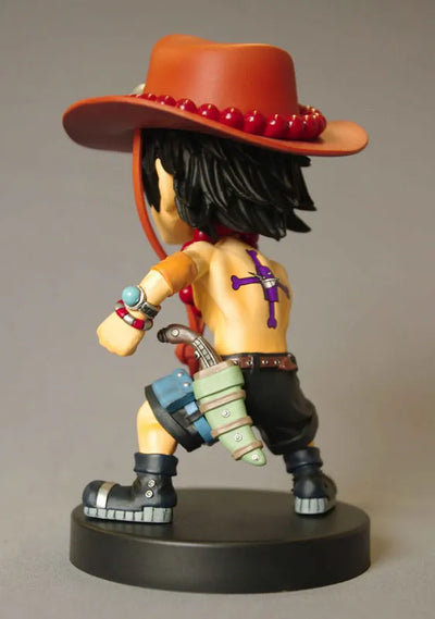 Bobbing Head "One Piece" Portgas D. Aceㅤ – Plex – ActionFigure Brasil — iluminação de estúdio
